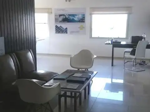 Oficina en Venta con 1 cochera