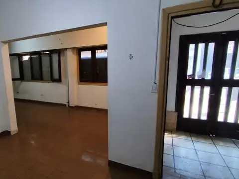 Depto Tipo Casa 3 ambientes con 2 baños