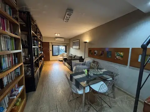 Depto Tipo Casa en Venta de 5 ambientes