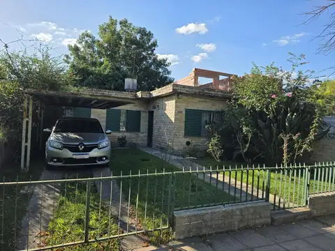 Venta casa 4 dormitorios José C. Paz