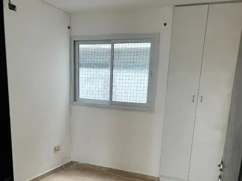 DEPTO 2 DORM, EN ALQUILER .CALAZANS  390