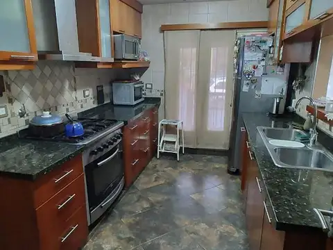 Casa en Venta en Lomas de Zamora, USD 370.000