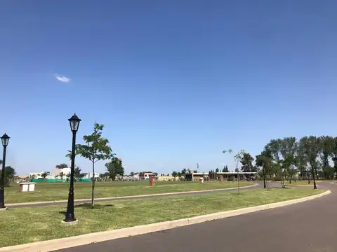 Terreno en Venta en Pilar del Este - Santa Lucia, USD 30.000