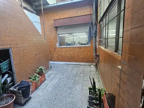 CASA EN VENTA A REFACCIONAR EN PARQUE CHACABUCO