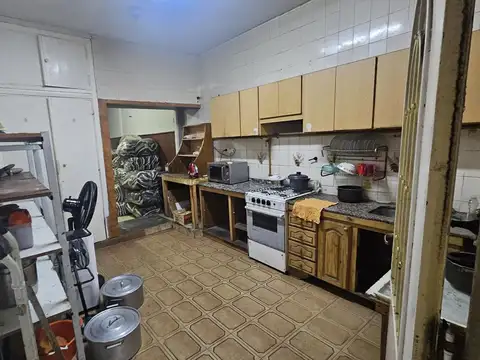 Casa 6 ambientes con 3 baños