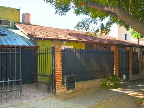 CASA EN VENTA EN GDRO. BAIGORRIA 3 DORMITORIOS
