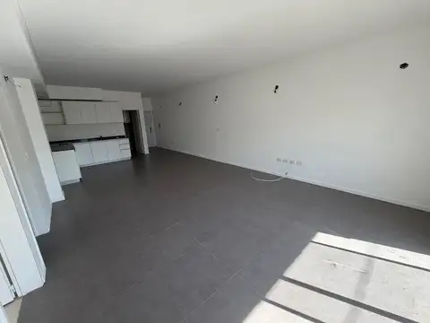 Departamento en Alquiler en Tristán Suárez, $ 800.000