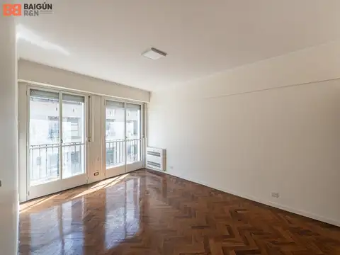 Junín al  900  y Paraguay