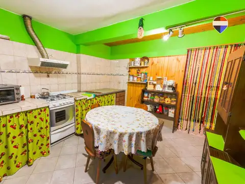 VENTA CASA 4 AMB CON GRAN PATIO EN CLAYPOLE