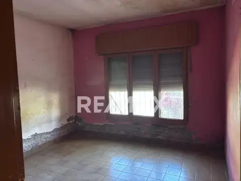 Casa 5 ambientes con 1 baño