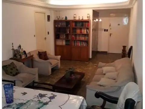 Av, Montes De Oca 646