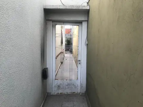 Depto Tipo Casa en Venta en Remedios de Escalada, USD 45.000