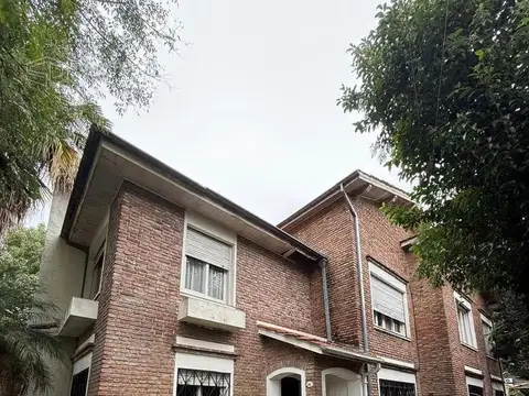 Venta Casa en Martinez 6 ambientes lote con salida a dos calles