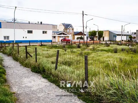 Terreno 800 m2 esquina Islas Malvinas - Rio Grande