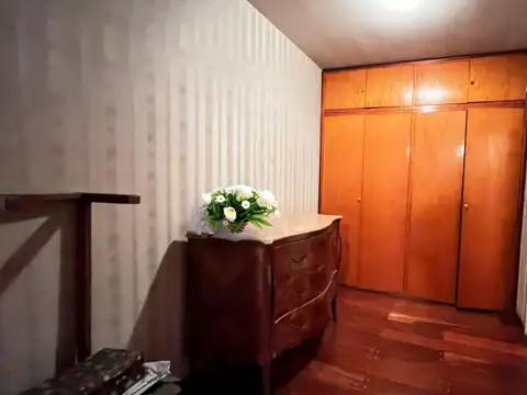 Casa venta cuatro habitaciones centro Ituzaingo inversor