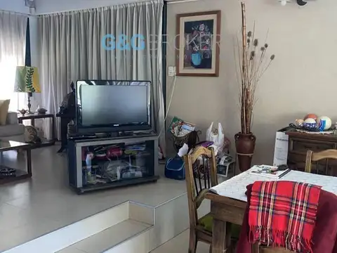 SOLIDO CHALET PARQUE LELOIR