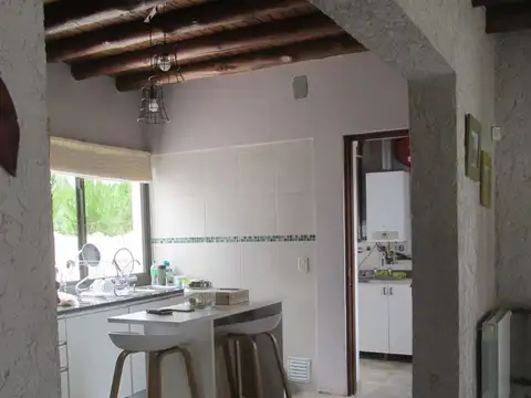 Casa 6 ambientes con 3 baños