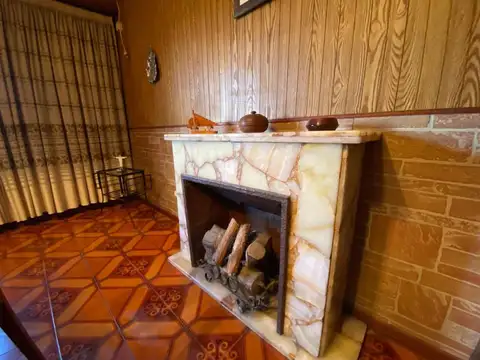 CASA 4 AMB CON JARDÍN, PATIO Y TERRAZA