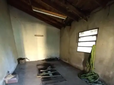 Gran Lote con casa a demoler o reciclar