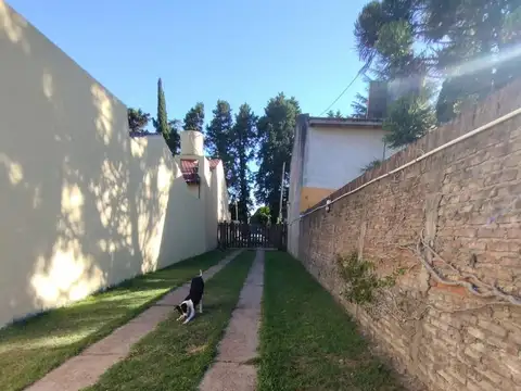 Gran Lote con casa a demoler o reciclar