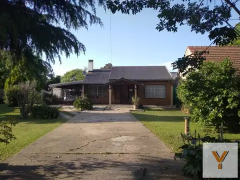 Casa en venta - 3 Dormitorios 3 Baños - Glew