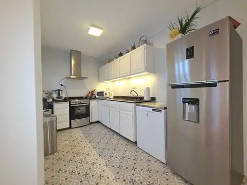 Casa 6 ambientes con 3 baños