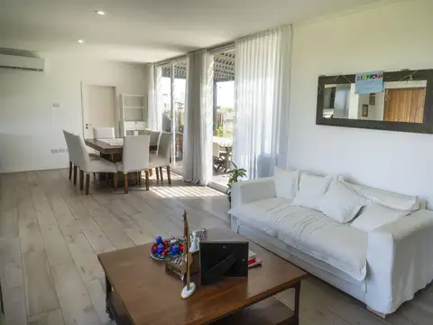 Casa en Alquiler en Belen de Escobar, USD 1.200