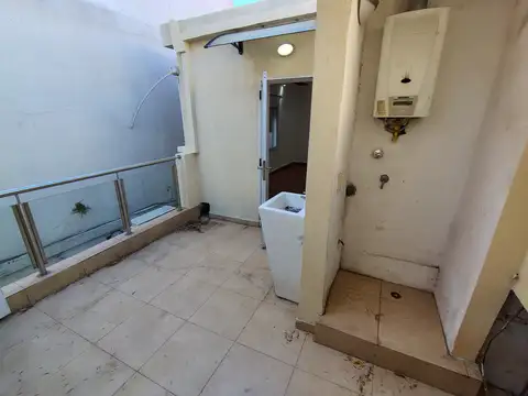 Depto Tipo Casa en Venta 60 años