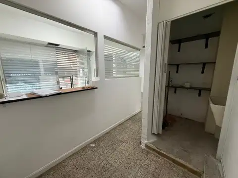 Local en Alquiler 50 años