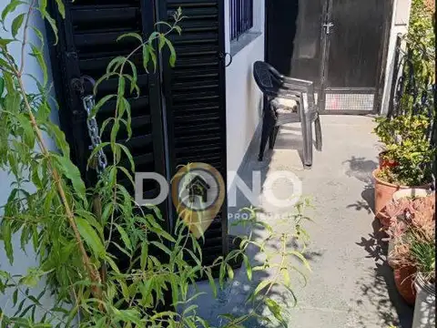 Depto Tipo Casa en Venta en Bernal, USD 130.000