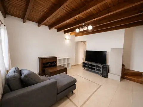 Depto Tipo Casa en Venta de 4 ambientes