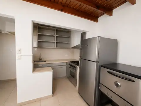 Depto Tipo Casa en Venta en Mataderos, USD 150.000