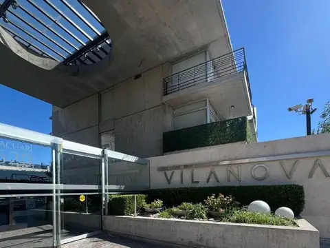 *EXCLUSIVO DEPTO. 2 AMB. EN PLANTA BAJA CON PATIO SEMICUBIERTO *VISTA AL JARDÍN  *COCHERA CUBIERTA