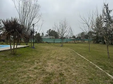 Casa quinta con pileta - Linda arboleda