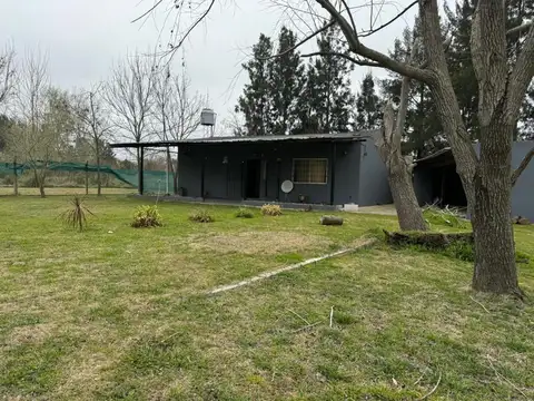 Casa quinta con pileta - Linda arboleda