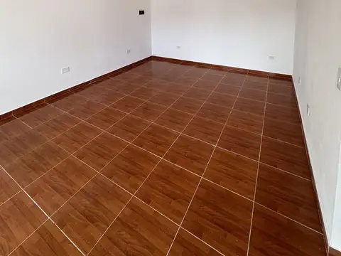 Casa en Alquiler con 1 cochera