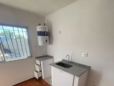 Casa en Alquiler con 1 cochera