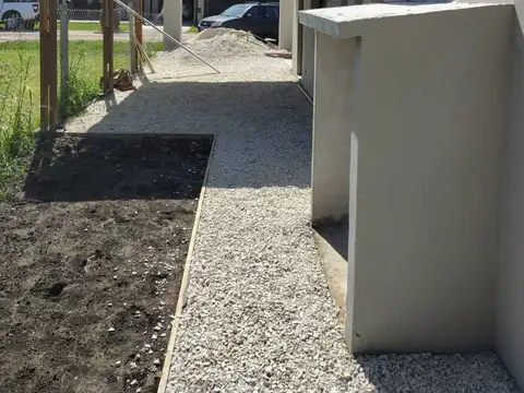 Casa 3 ambientes con 2 baños