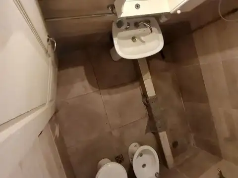 Depto Tipo Casa en Alquiler en Caseros, $ 490.000