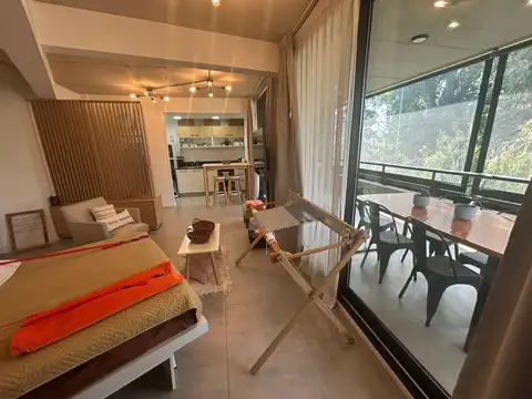 Venta monoambiente amoblado con terraza balcón y cochera - zug verdi pilar