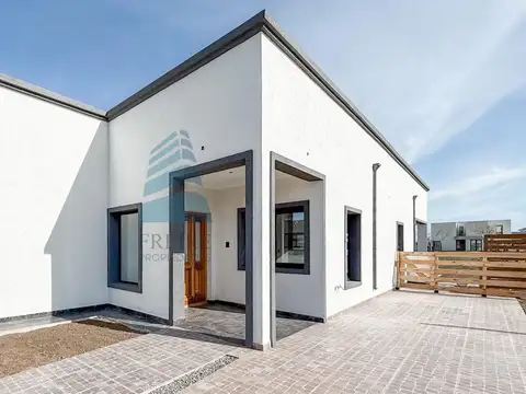VENTA - Casa 5 ambientes en LOTE INTERNO - Barrio SAN PABLO, Pilar