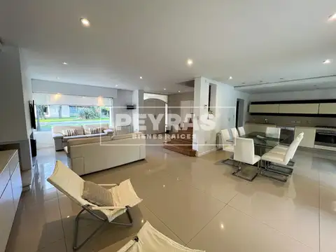 Casa en Venta de 5 dormitorios