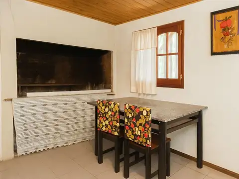 Venta Casa 3 Amb + Dpto 2 Amb B. Pueyrredón