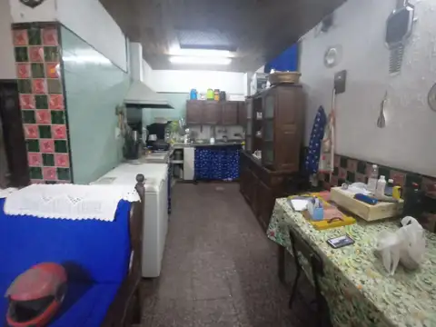 Casa 4 ambientes con 1 baño