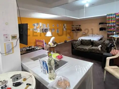 Excelente Deposito 90 m2 en Villa del Parque