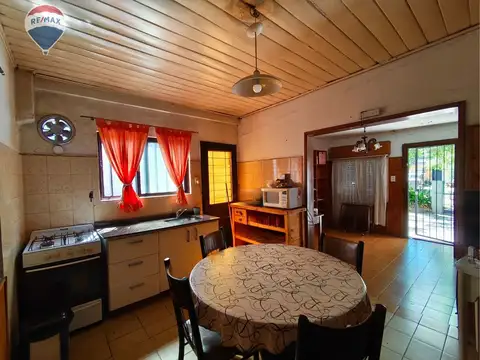Casa 4 ambientes con 1 baño