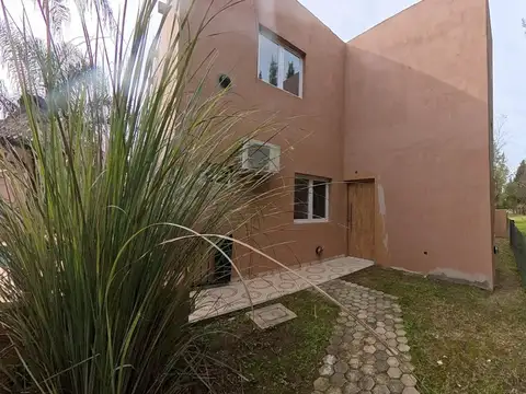 Calle N°2 - B° Chacras Del Alba 1100