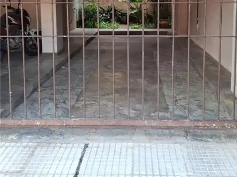 Departamento en Alquiler en San Isidro Vias / Rolon, $ 1.200.000