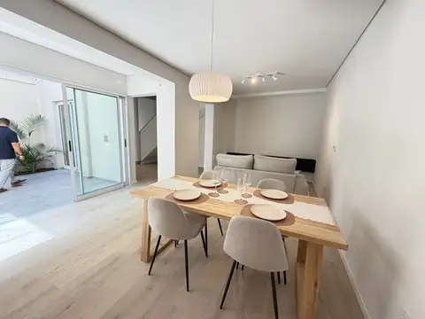 Venta Casa de pasillo de 3 dormitorios Reciclada a nueva en Rosario - centro