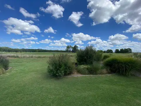 Casa en alquiler sobre el golf en La Diligencia - URDAPILLETA PROPIEDADES